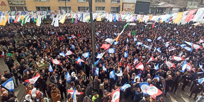 Yeşil Sol Parti'nin Yüksekova seçim bürosu açıldı