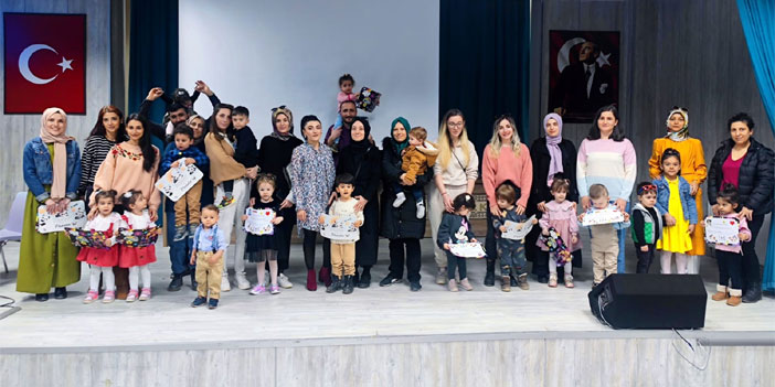 Hakkari'nin minik jimnastikçileri mezun oldu