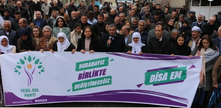 Yeşil Sol Parti'den Yüksekova'da start