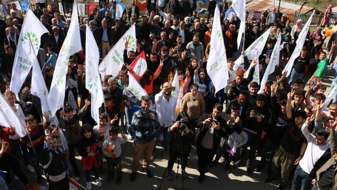 Yeşil Sol'un Çukurca seçim ofisi açıldı