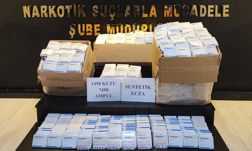 Yüksekova'da 7 bin 490 ampul sentetik ecza ilacı ele geçirildi