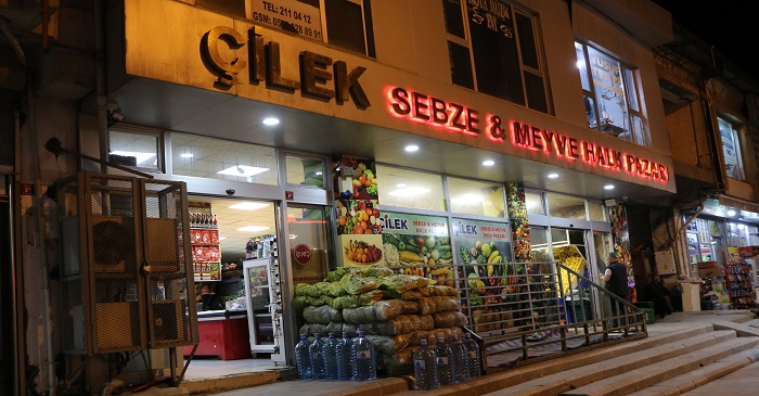 Çilek Manavından Bayram mesajı!