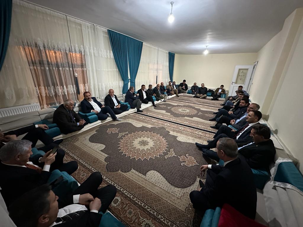 AK Parti adaylarının Şemdinli ziyareti