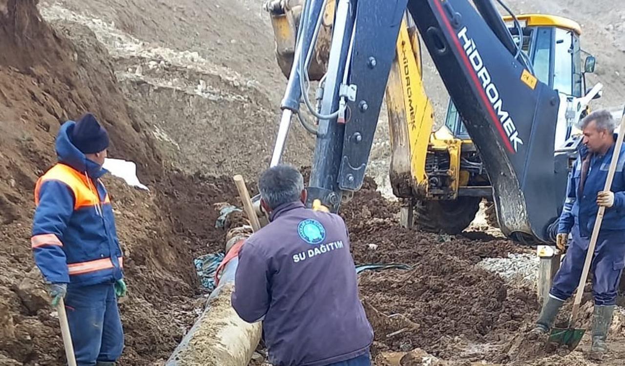 Hakkari'de ana su şebekesi hattı onarıldı