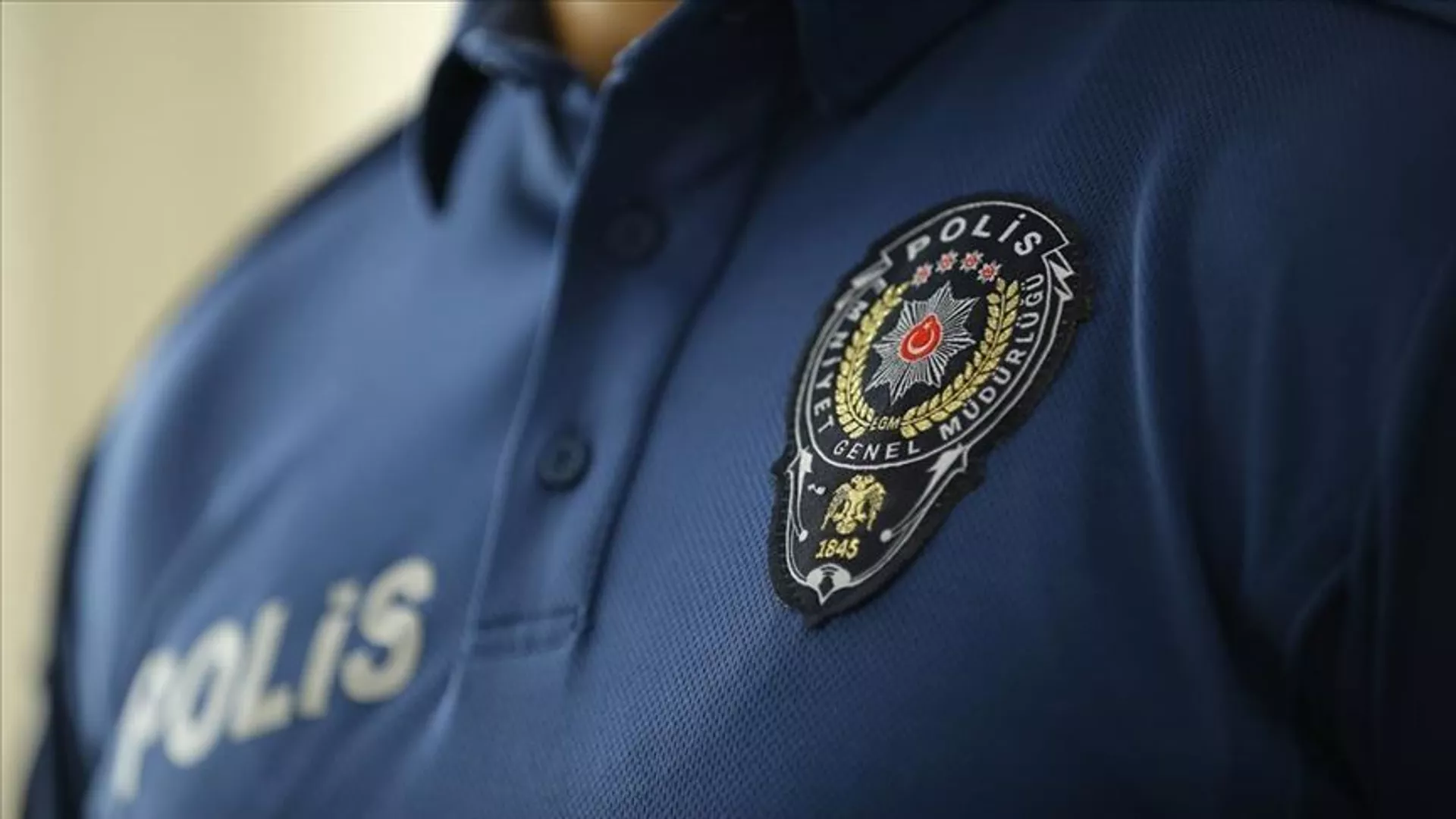 10 bin polis alım ilanı Resmi Gazete’de