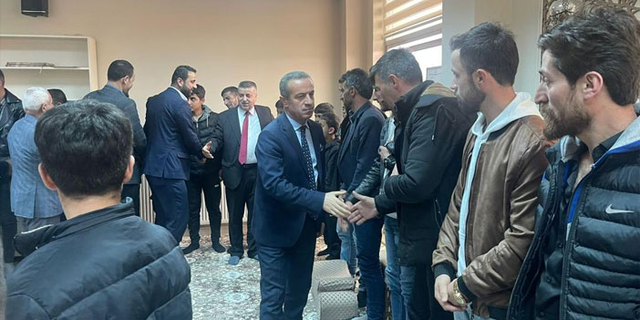 Başkan Kaya gençlerle buluştu