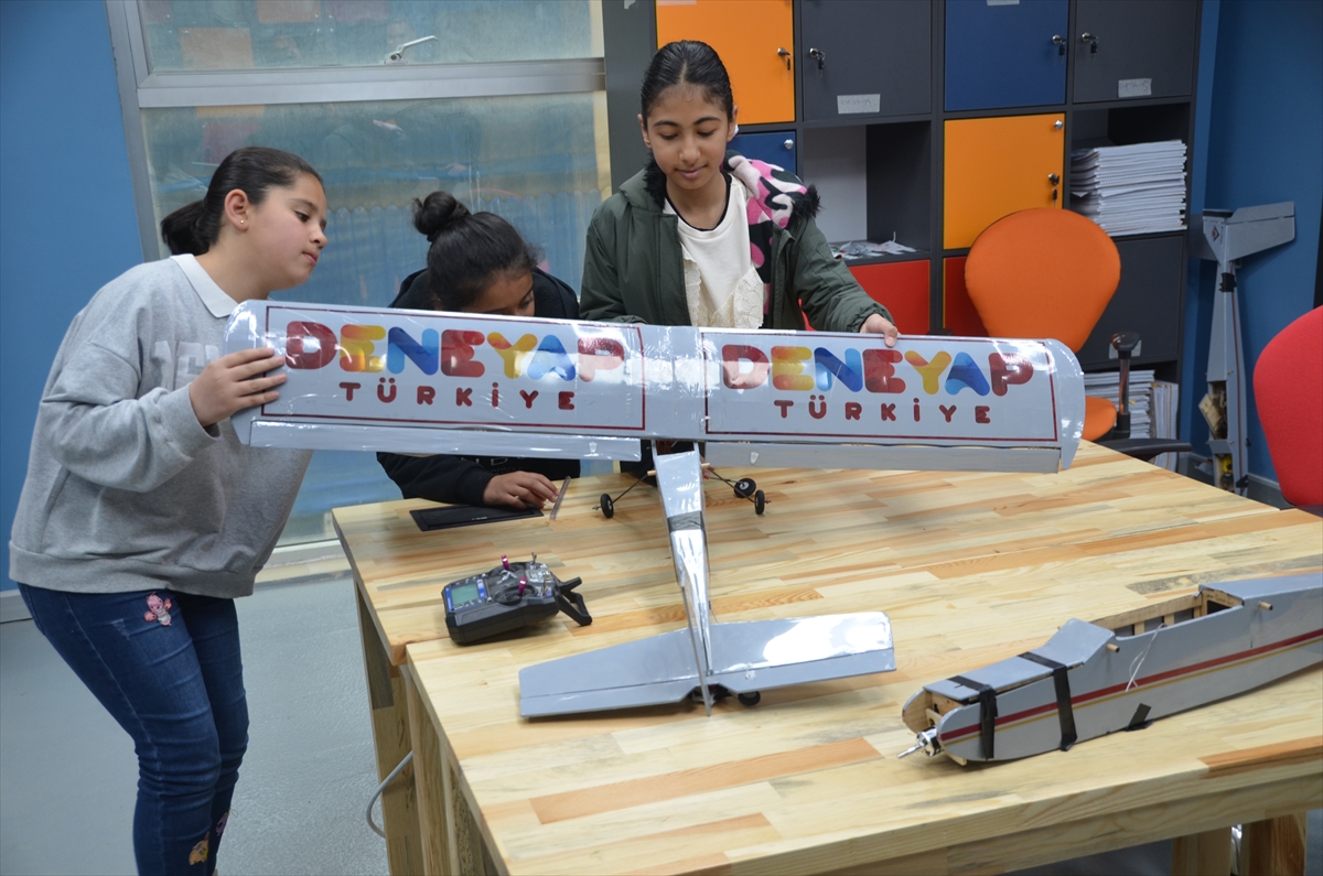 Gençler teknolojiyle buluşuyor