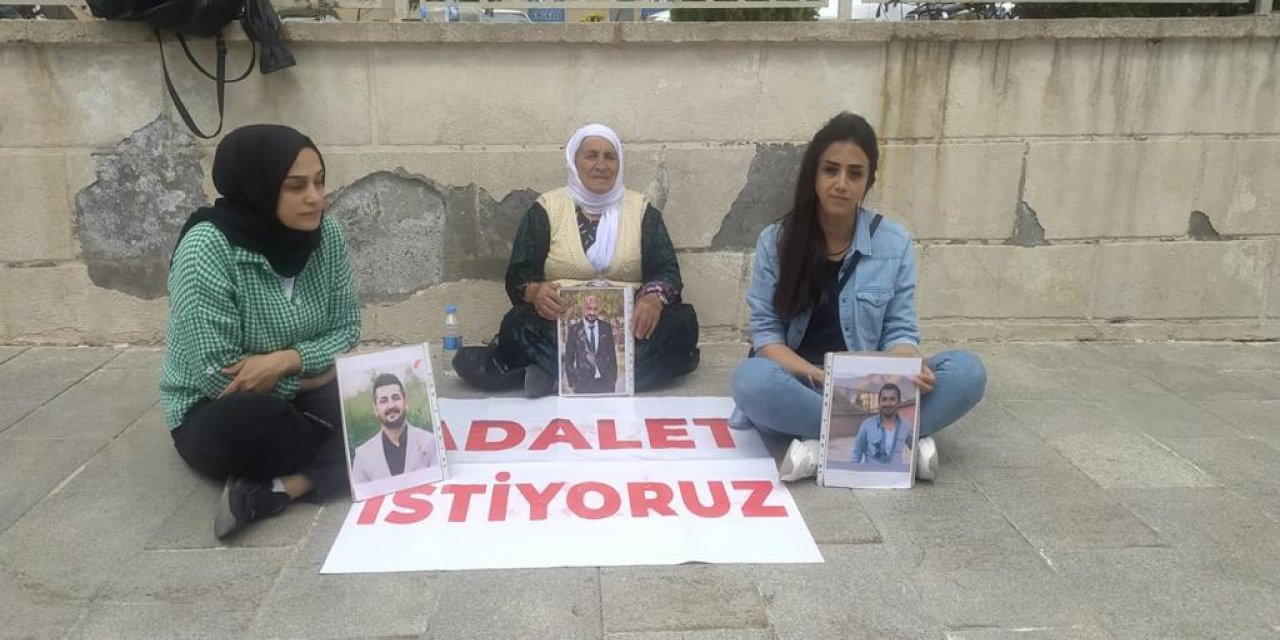 Hakkarili öğretmenler için ‘Adalet Nöbeti' 38. Gününde