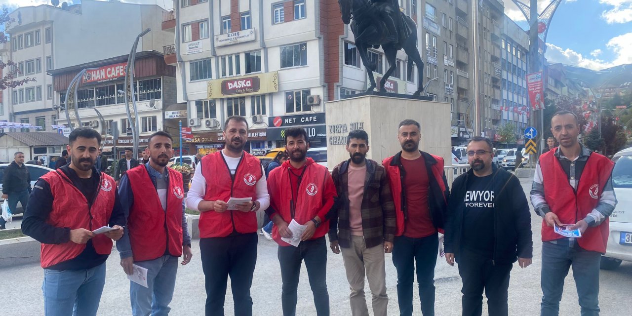'Kılıçdaroğlu Gönüllüleri' Hakkari'de esnaf ziyareti yaptı