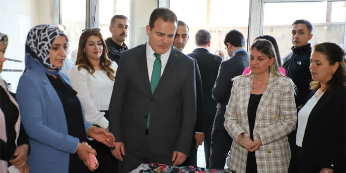 Vali Akbıyık'tan yaşam merkezine ziyaret