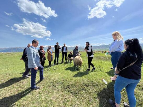 Yüksekova’da 'Sürü Yönetimi' kursuna ilgi