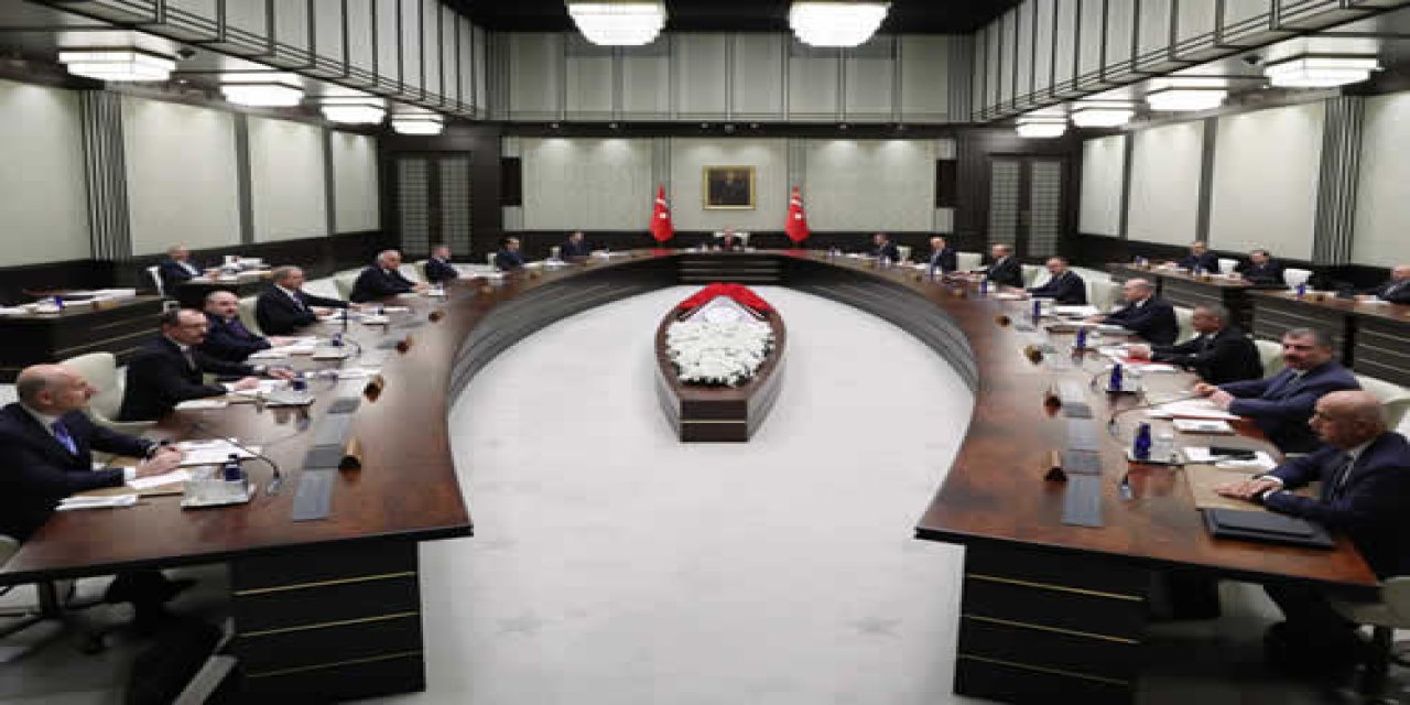 Yeni kabine için konuşulan iki ihtimal