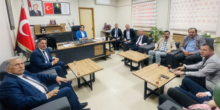 Hakkari Ak Parti'den hastane ziyareti