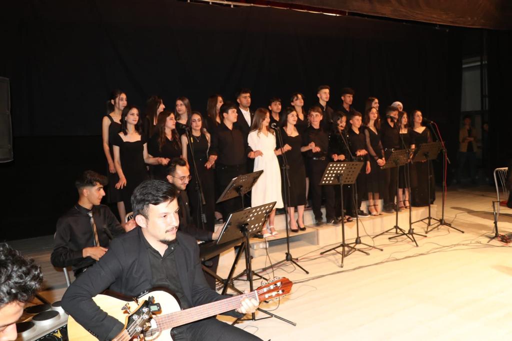 Hakkari Güzel Sanatlar Lisesi'nden müzik dinletisi
