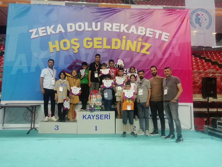 Hakkarili öğrenci "Kulami"oyununda Türkiye birincisi oldu