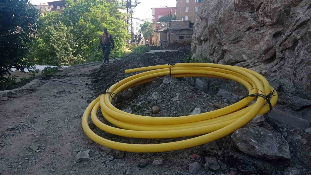 Hakkari’de Doğalgaz Çalışması devam ediyor