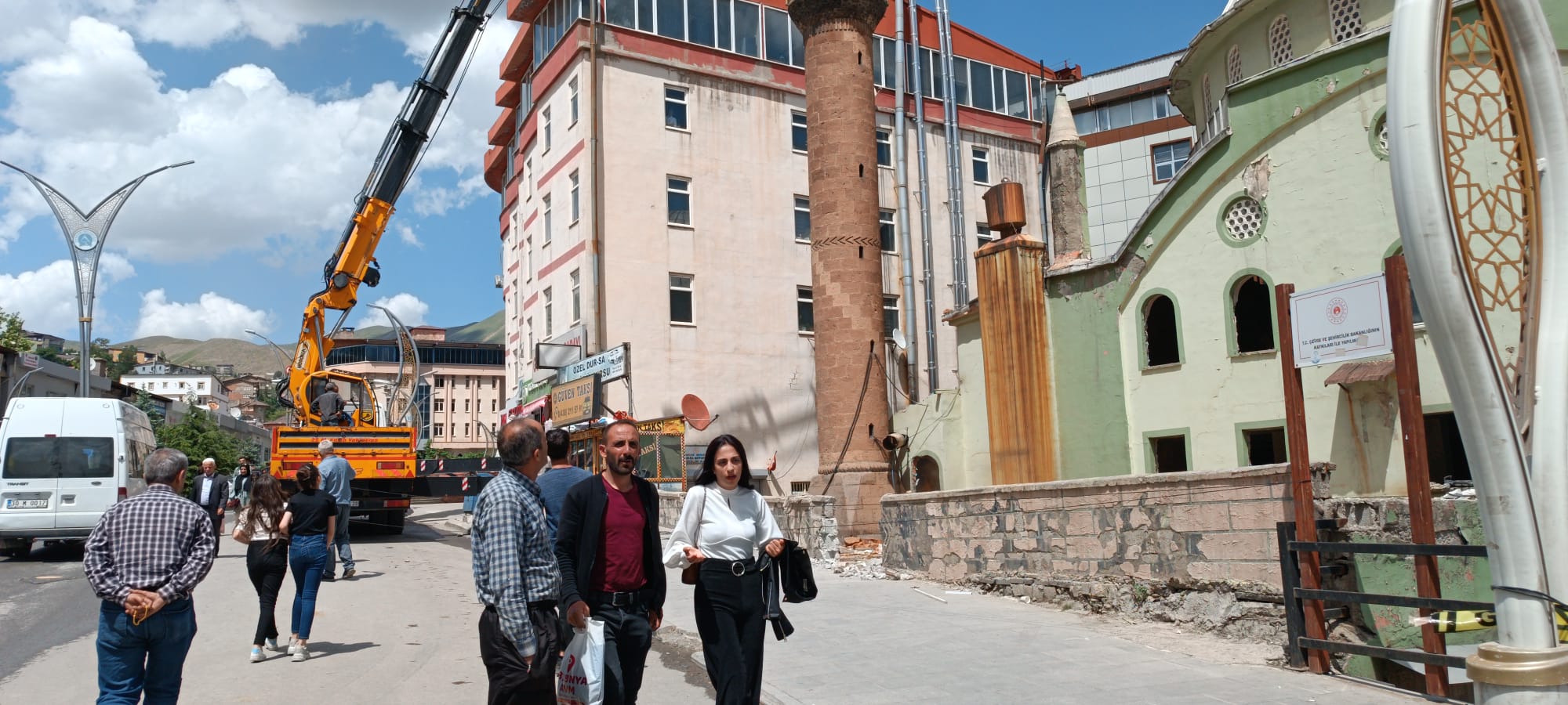 Hacı Sait Camisi yıkımı başladı