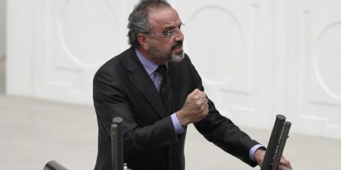 Sırrı Sakık'tan Hüsamettin Cindoruk'a hatırlatma: 'Bizi polislere teslim etmiştiniz'