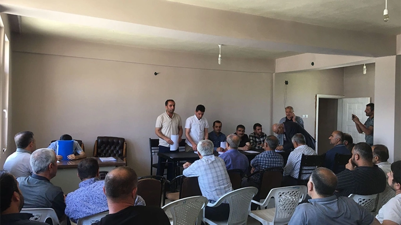 Yüksekova'da  Küçük Sanayi Sitesi'nin genel kurul toplantısı yapıldı