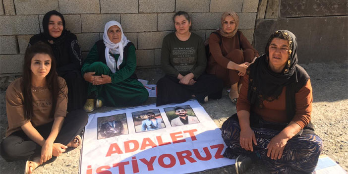 Hakkari'de öğretmenler için 'Adalet' nöbeti devam ediyor