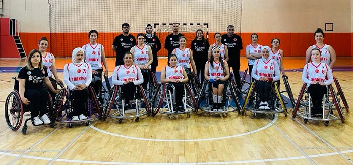 A Milli Takımı Hakkari'de kampa giriyor