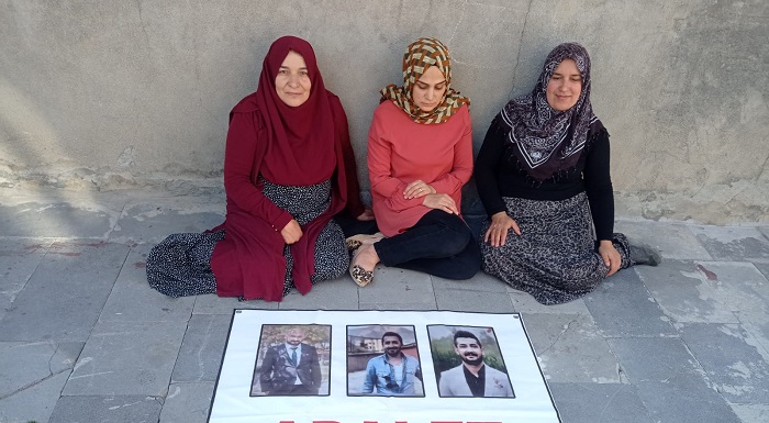 Hakkarili öğretmenler için ‘Adalet Nöbeti' 108. Gününde