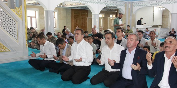 Hakkari'de 15 Temmuz Şehitleri için Mevlit okutuldu