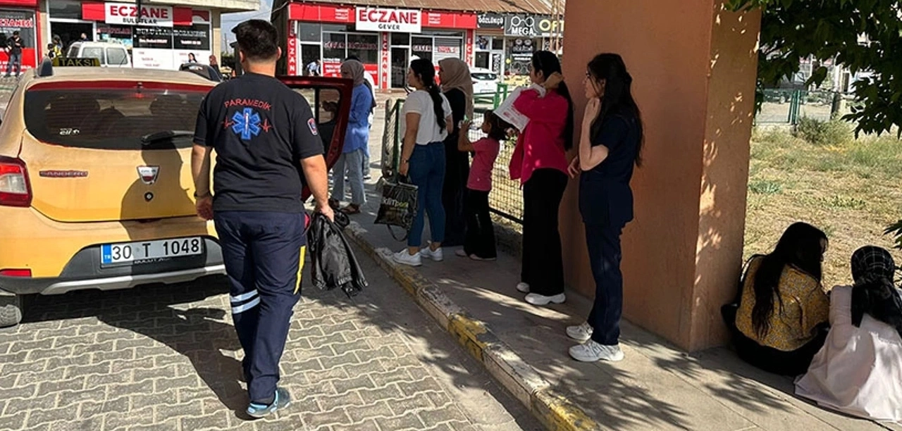 Yüksekova'da kontak kapatma vatandaşları mağdur etti