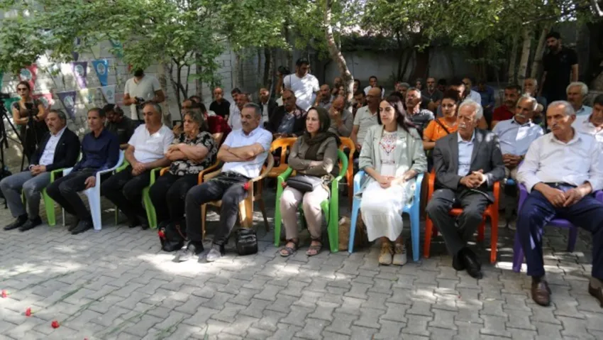 Van'da katledilen 33 kişi anıldı