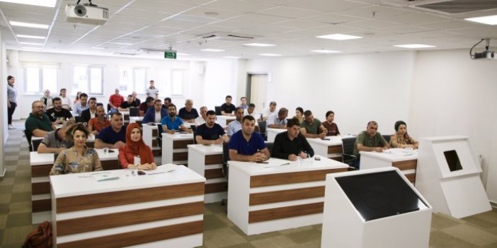 Şırnak Belediyesi’nde ‘arama’ protestosu: HDP'liler salonu terk etti