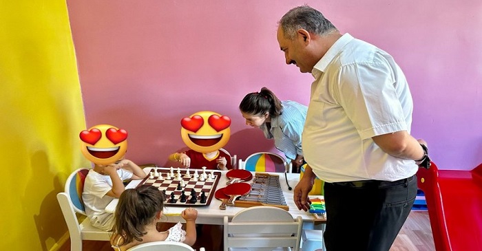 Müdür Kaya Yeni açılan kreş ve gündüz bakım evini ziyaret etti