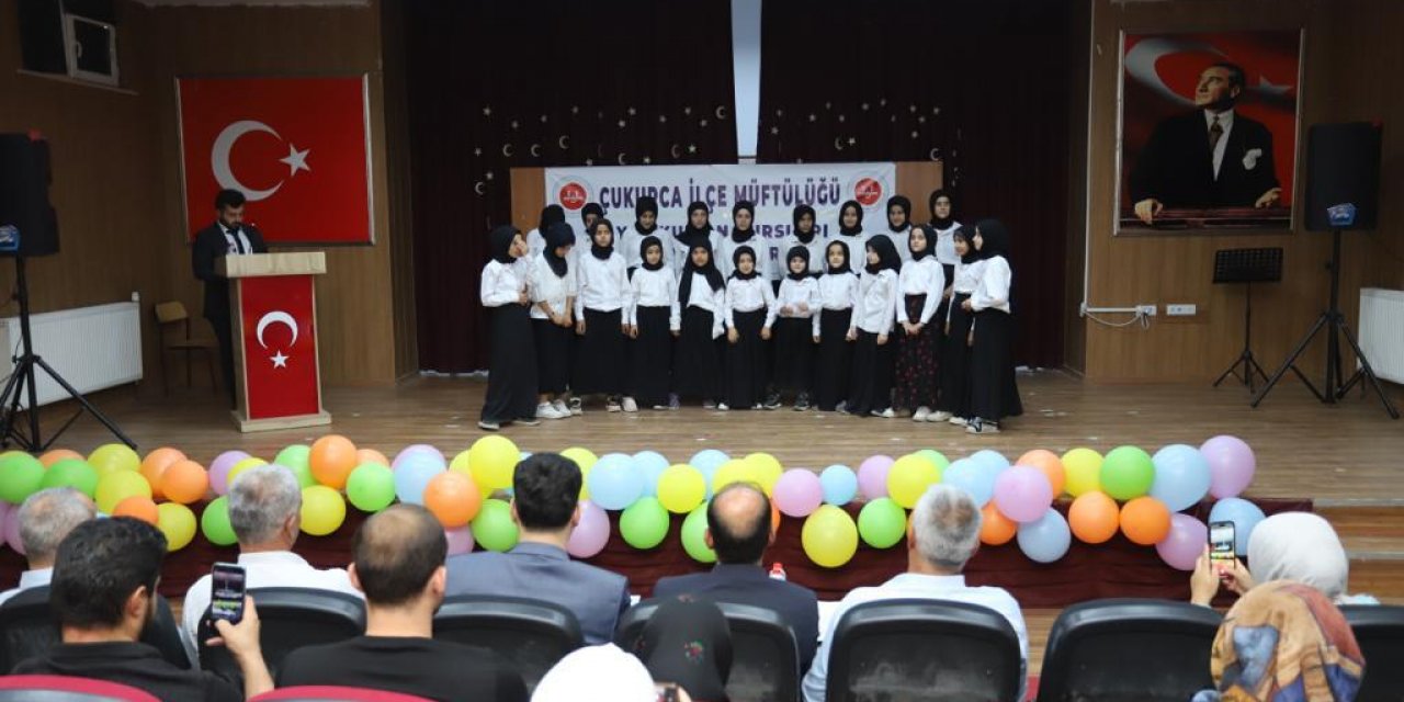 Yaz Kur’an kursundaki öğrenciler ödüllendirildi