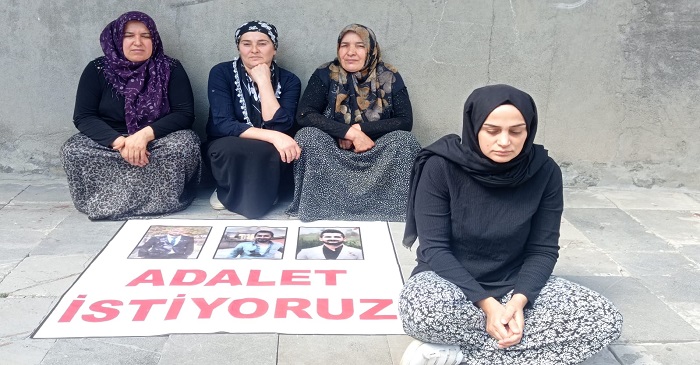 Hakkarili öğretmenler için ‘Adalet Nöbeti' 141. Gününde