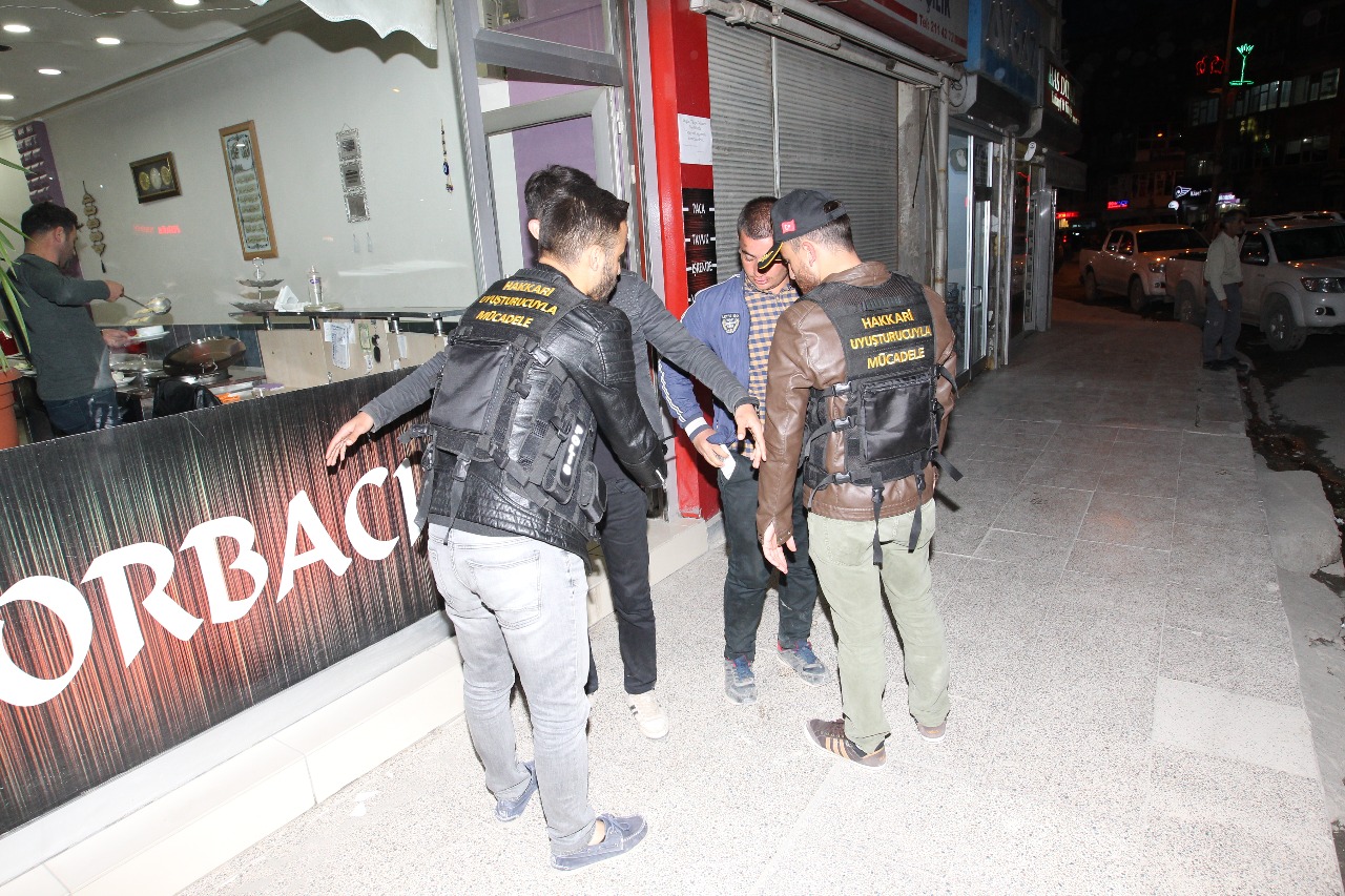 Hakkari ve Van'da 6 Kişi gözaltına alındı