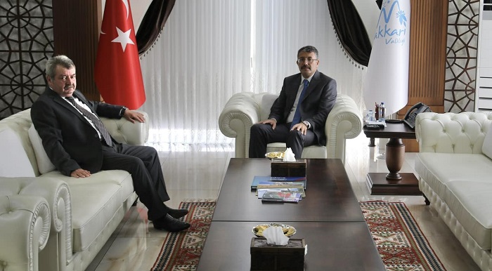 Aşiret lideri Piruzbeyoğlu'ndan Vali Çelik'e ziyaret