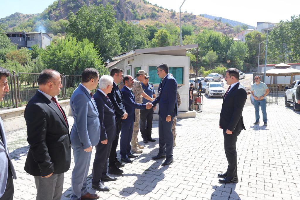 Vali Ali Çelik, Hafta Sonu Mesaisine Çukurca'dan Başladı