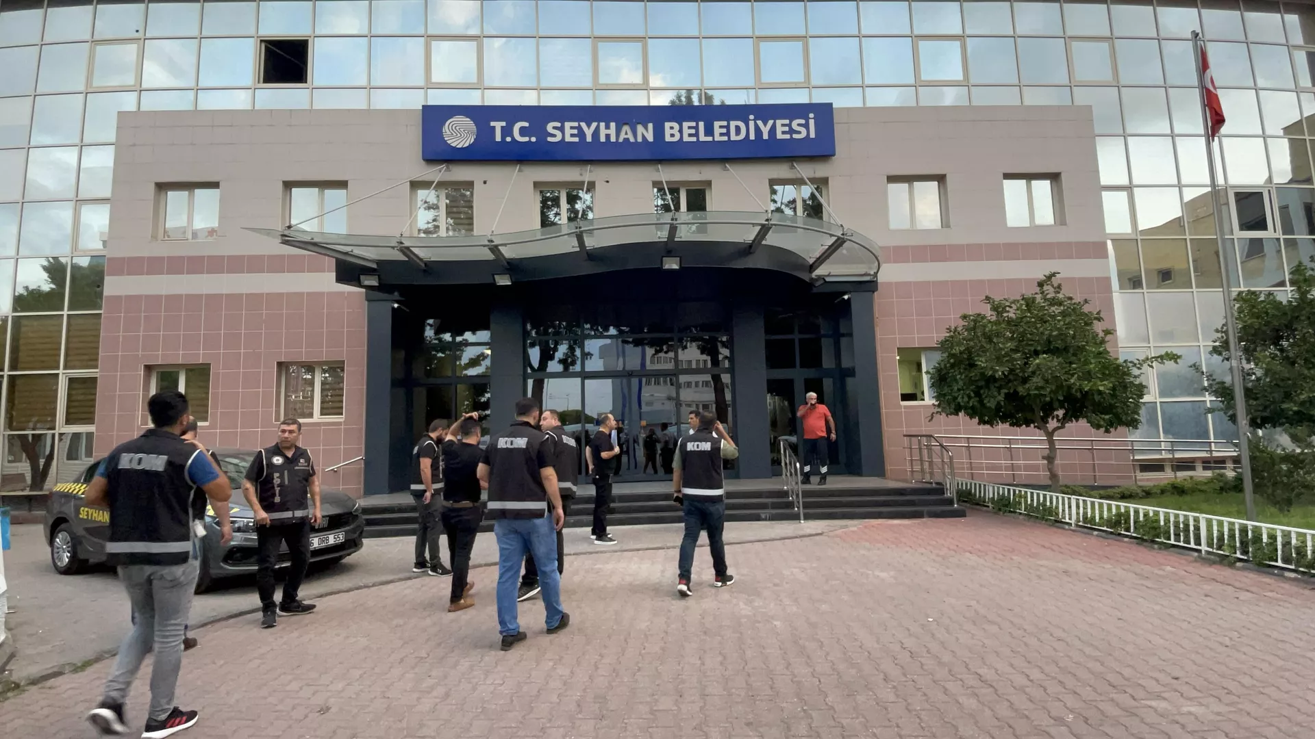 Adana'da Seyhan ve Çukurova belediyelerine yönelik 'rüşvet' operasyonu