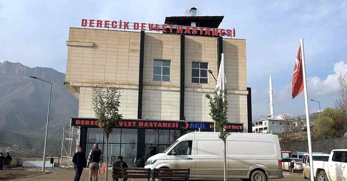 Hakkari'de Makyaj yaptığı için uyarılan öğrenci okulun 3’üncü katından düştü