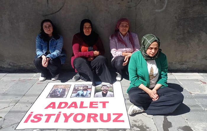 Hakkarili öğretmenler için ‘Adalet Nöbeti' 208. Gününde