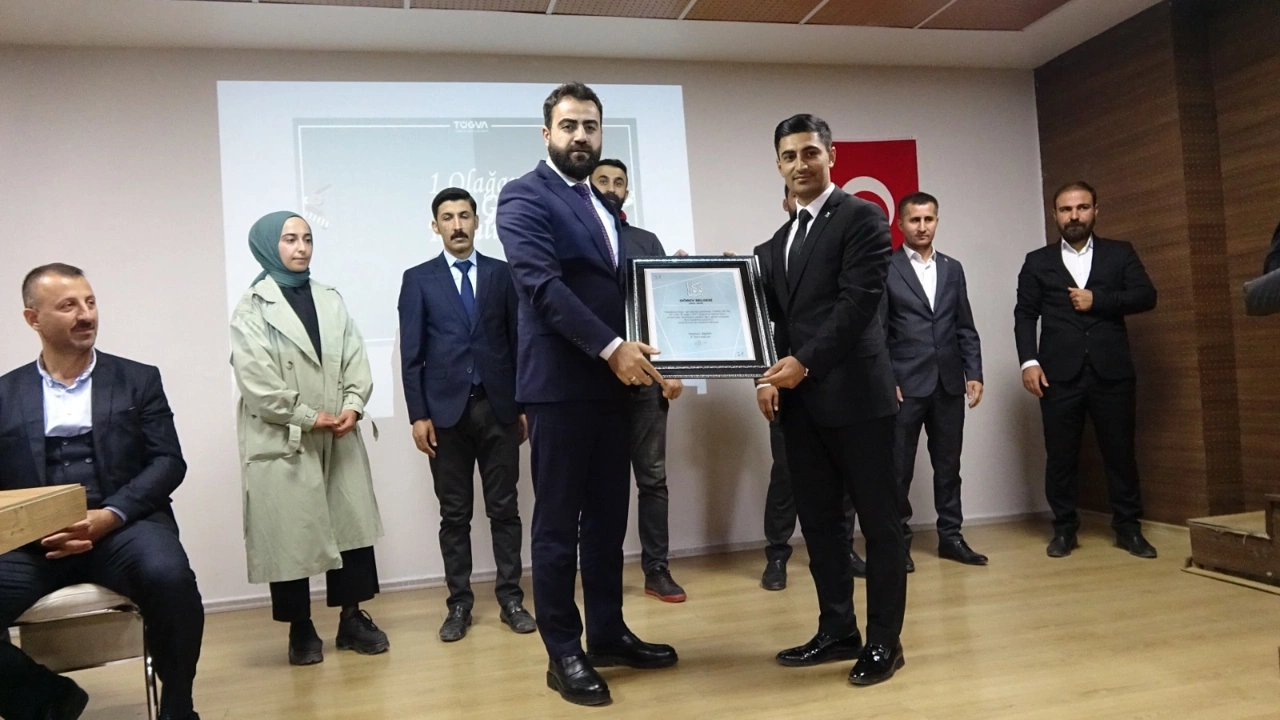 TÜGVA Yüksekova 1. Olağan Kongresini gerçekleştirdi
