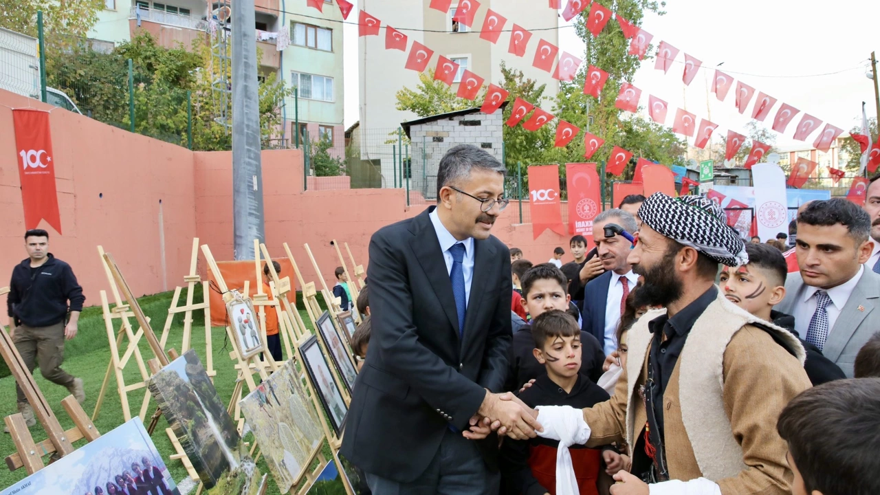 Hakkari'de Cumhuriyet Bayramı etkinliklerle kutlanıyor