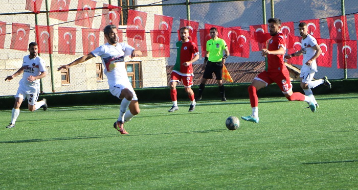 Diyarbakır sporu evinde ağırlayan Hakkari zap spor 5-1 yenildi