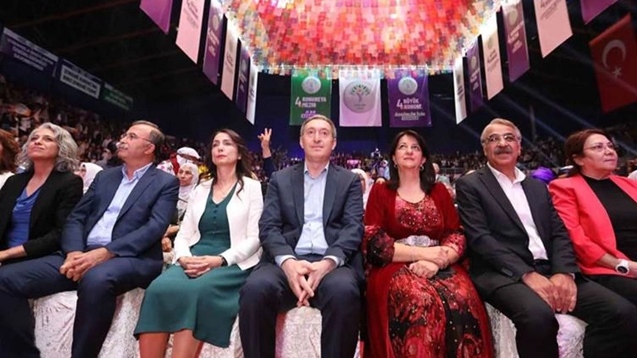 HEDEP Eş Genel Başkanları: Demokratik Cumhuriyeti birlikte inşa edelim