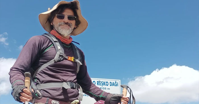 Gazeteci ve Rehber Kahramandan tepki!