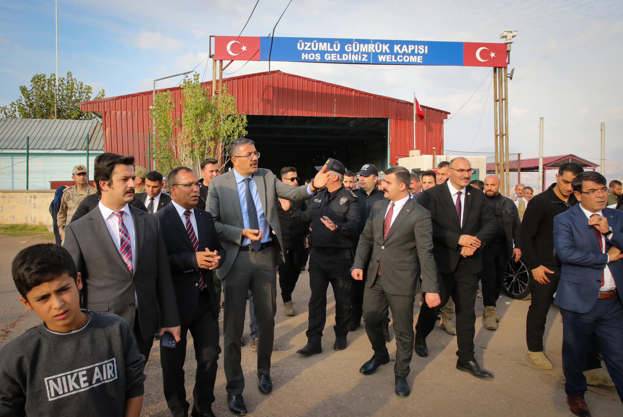 Vali Çelik'ten, Üzümlü Gümrük Kapısı’na ziyaret