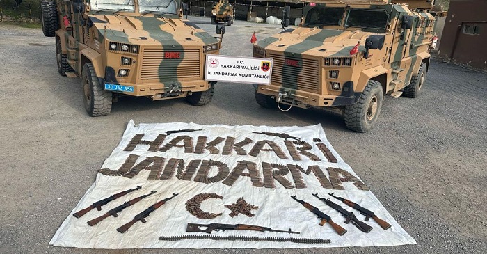 Hakkari'de silah ve mühimmat ele geçirildi