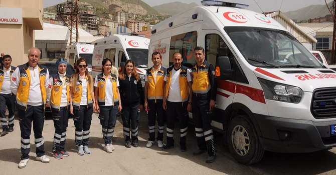Bakanlıktan Hakkari'ye 3 Ambulans