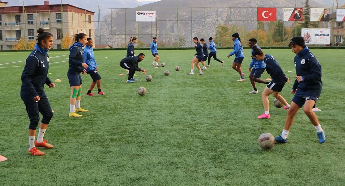 Hakkari kadın gücü, yeni transferleriyle güçleniyor