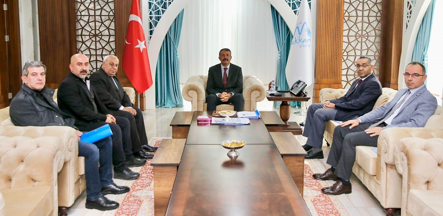 Müdür Yakar, Yüksekova'daki TOKİ sorunlarını Vali Çelik'e iletti