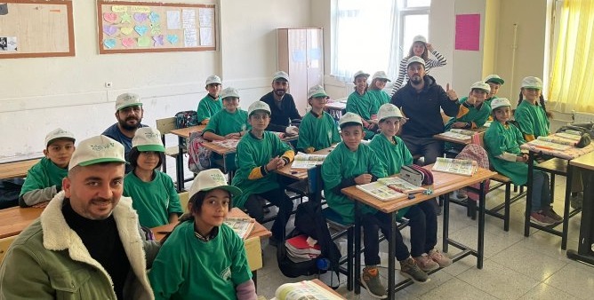 Hakkari’deki okullarda çevre bilinci eğitimleri sürüyor